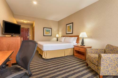 Holiday Inn Express Hotel & Suites Manteca