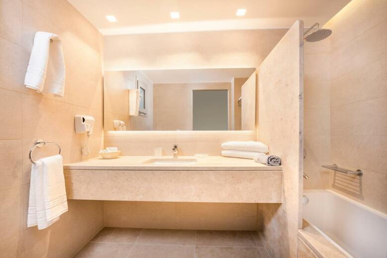 Hotel Horizon Beach Resort