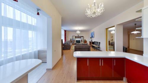Apartment Na Kunaeva 12