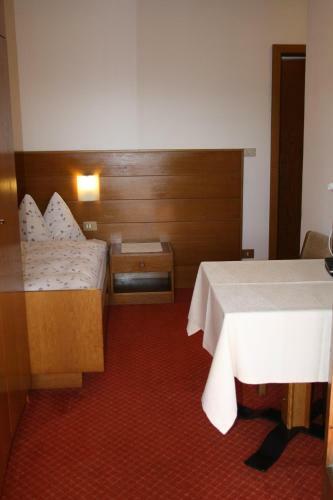 Hostal Garni P�hl