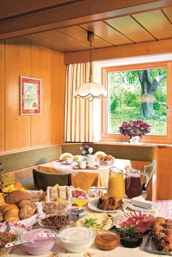 Hostal Pension Baumgarten