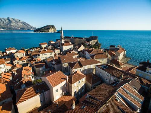 Luxury Montesa Old Town Apartment