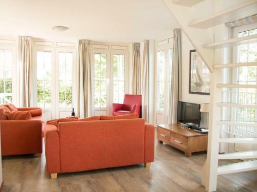 Villa Holiday Home Bungalowparck Tulp & Zee.4