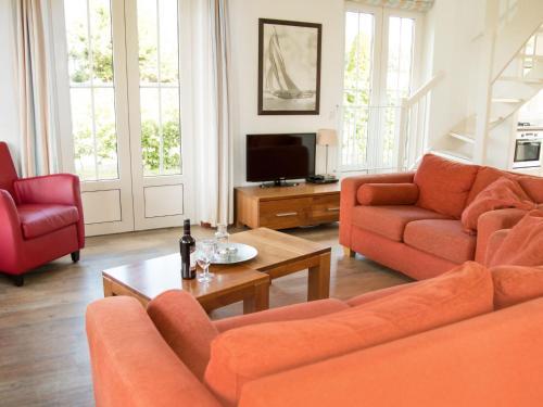 Holiday Home Bungalowparck Tulp & Zee.14