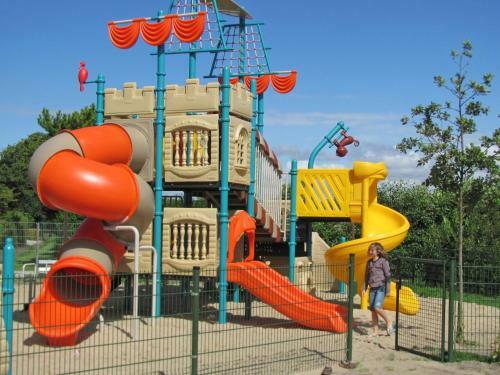 Holiday Home Bungalowparck Tulp & Zee.17