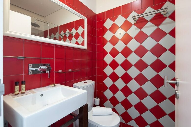 Hostal La Maison Pinheiro Guest House