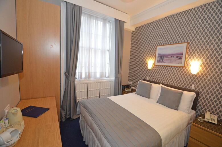 Parkwood Hotel