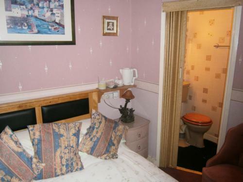 Hostal Guesthouse The Royale Hotel