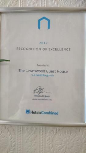 Hostal Lawnswood Guest House