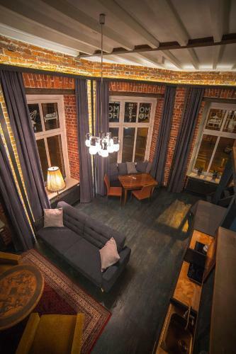 Moho L Hostel