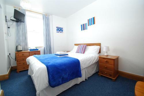 Hostal Whiteways Hotel