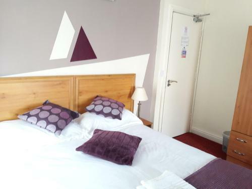 Bed & Breakfast Ringbane House