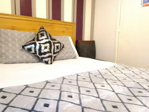 Bed & Breakfast Ringbane House