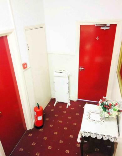 Bed & Breakfast Ringbane House