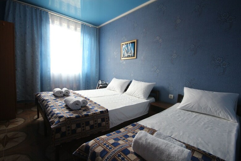 Hostal Saratov Guest House