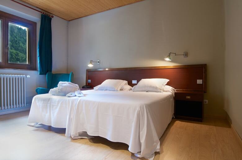 Hotel Manantial