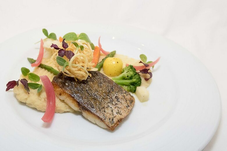 Real Marina Hotel & Spa