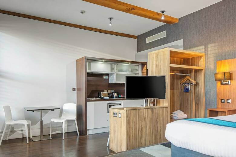 Aparthotel Roomzzz Manchester