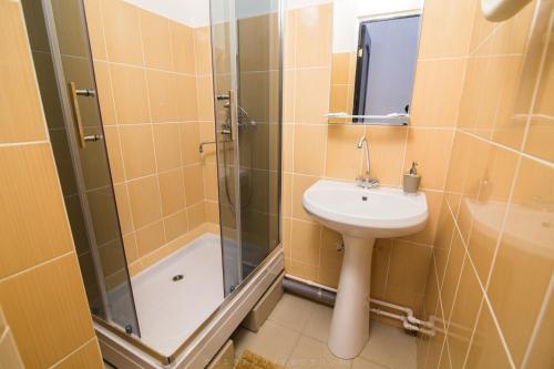 Hotel Gostinitsa Ramn Econom