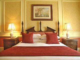 Down Hall Country House Hotel