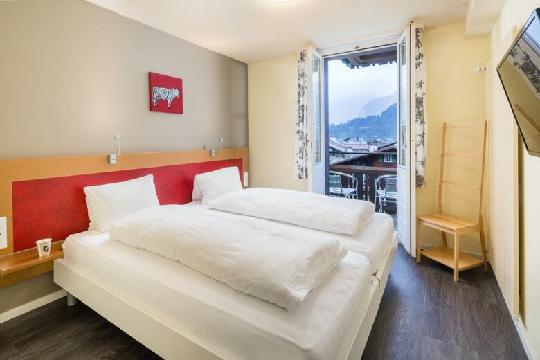 Alpenrose Hotel And Gardens