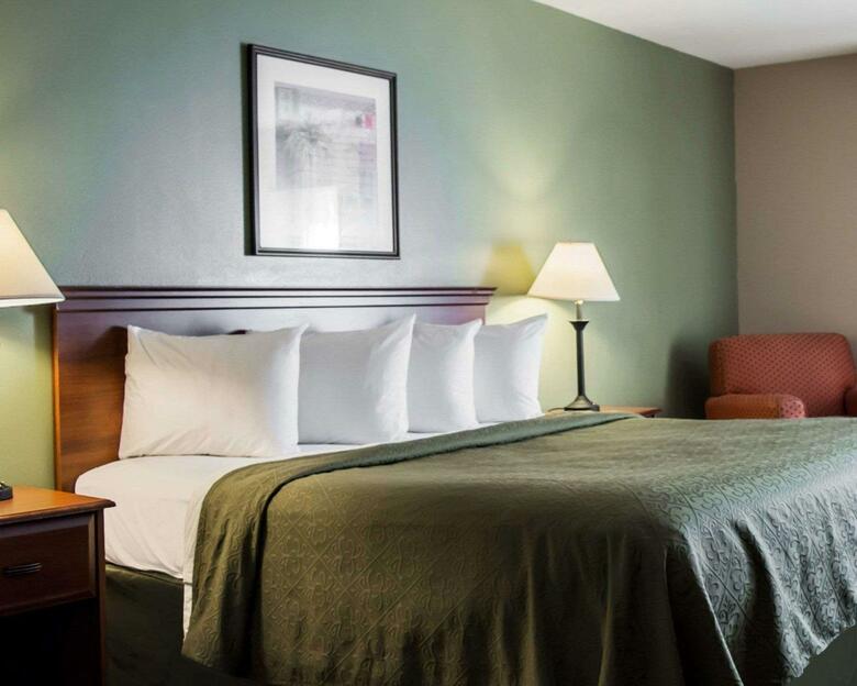 Hotel Quality Inn & Suites