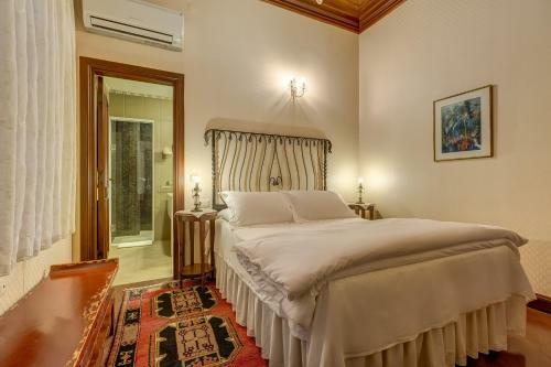 Kaucuk Hotel