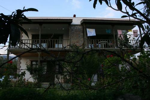 Sempati Apart