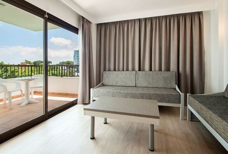 Apartamentos Sol Y Vera