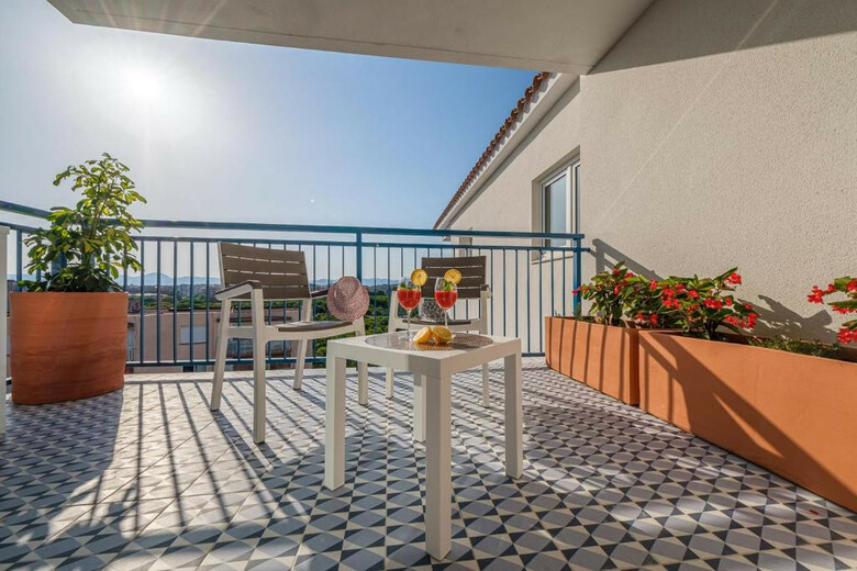 �ncora Salou La Siesta Apartments