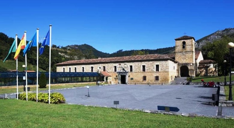 Hotel Parador De Cangas