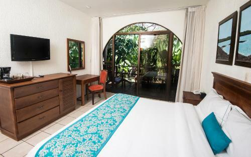 Hotel & Club Punta Leona