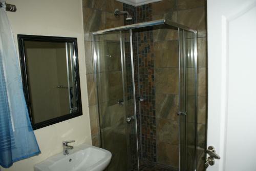 Bed & Breakfast Jolani Guest House