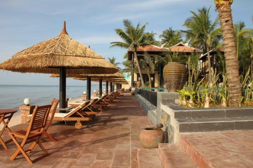 Hotel Lotus Village Resort
