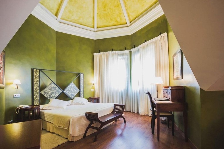 Hotel Torres De Somo