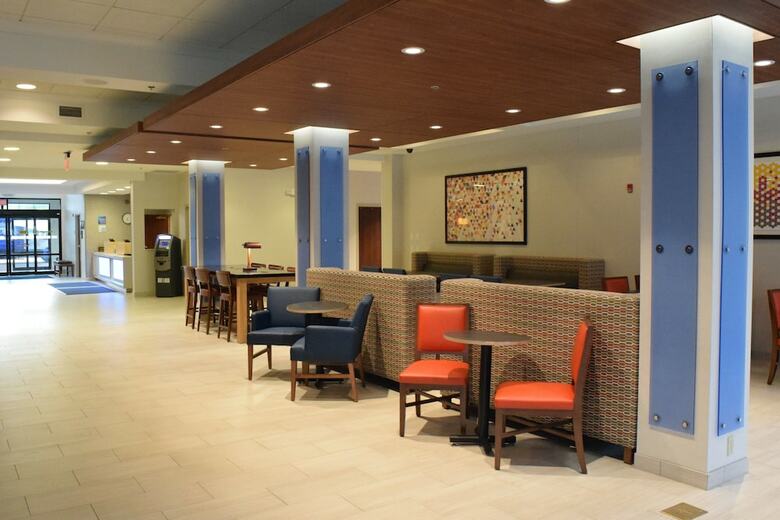 Holiday Inn Express Hotel & Suites Rochester Webster