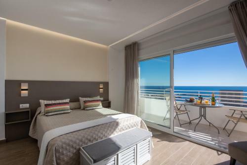 Alicante Skylights Apartments