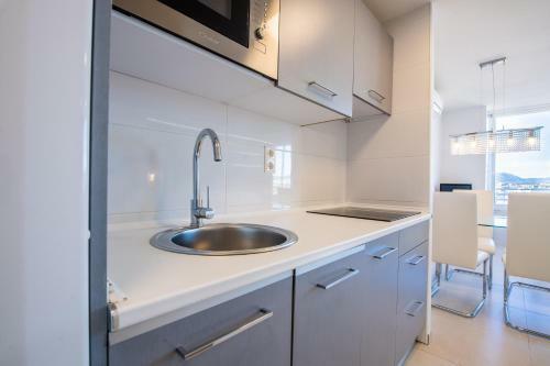 Alicante Skylights Apartments