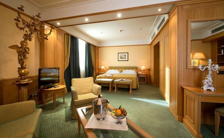 Hotel Grand Barone Di Sassj
