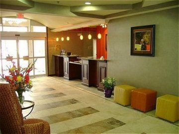 Holiday Inn Express Hotel & Suites Alexandria