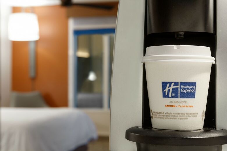 Holiday Inn Express Hotel & Suites Auburn