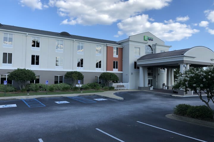 Holiday Inn Express Hotel & Suites Auburn