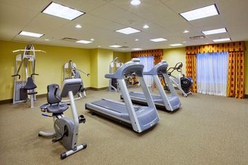 Holiday Inn Express Hotel & Su