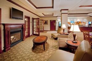 Holiday Inn Express Hotel & Su