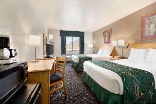 Hotel Baymont By Wyndham Yermo