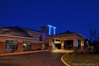 Hotel Quality Inn & Suites