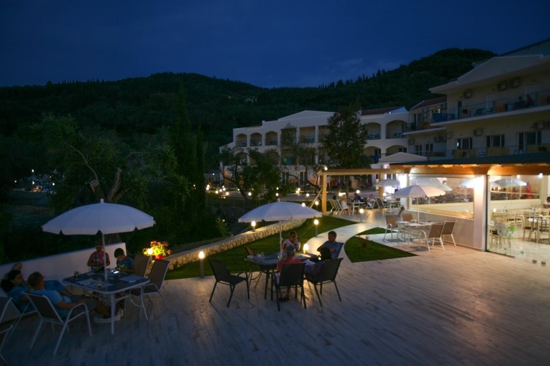 Hotel Saint George Palace