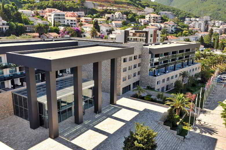 Hotel Avala Resort & Villas