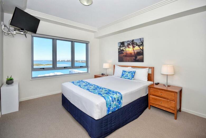 Hotel Pumicestone Blue