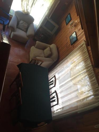 Hotel Caba�as Las Palmeras 1 C�huil